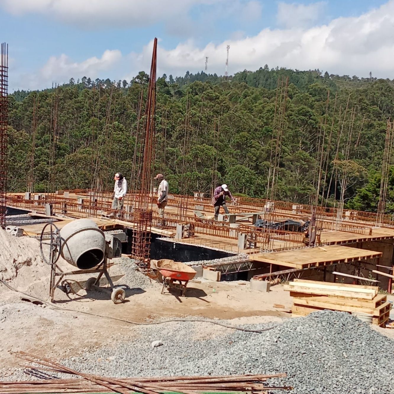 alquiler de maquinaria para obras de construccion